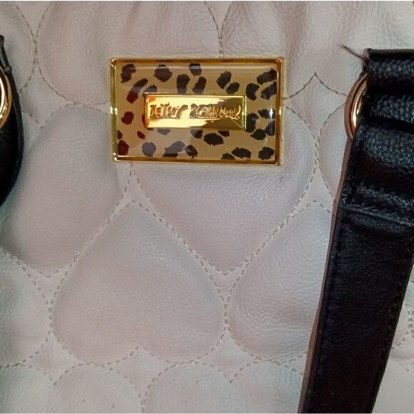 NWOT large Betsey Johnson purse - Picture 5 of 8